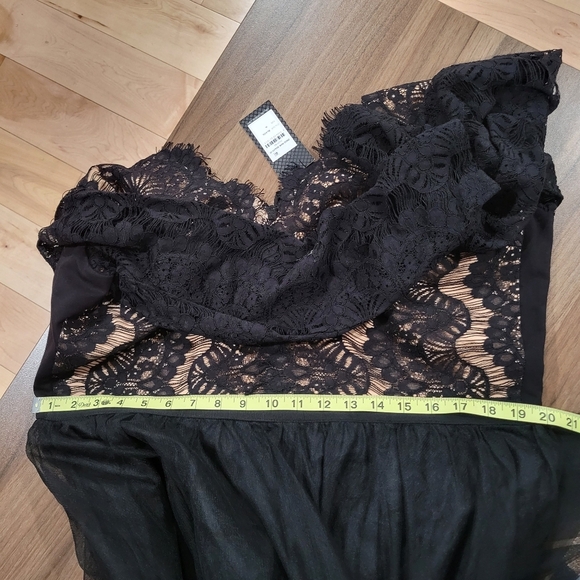 City Chic Women' Black Rare Beauty  Lace Bodice Long Sleeve Dress Size M/18 - Picture 10 of 15